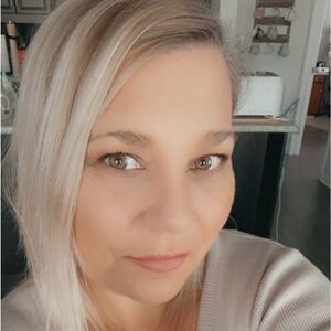 Meet your Posher, Natasha